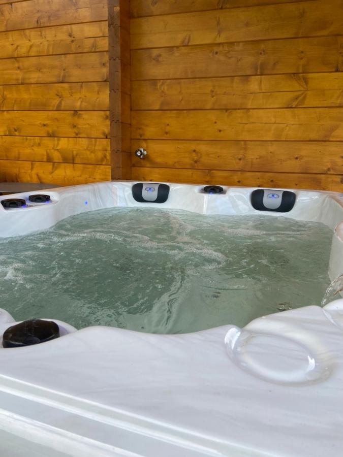Les Jardins Du Herisson Chalet 2 Bonlieu Екстериор снимка